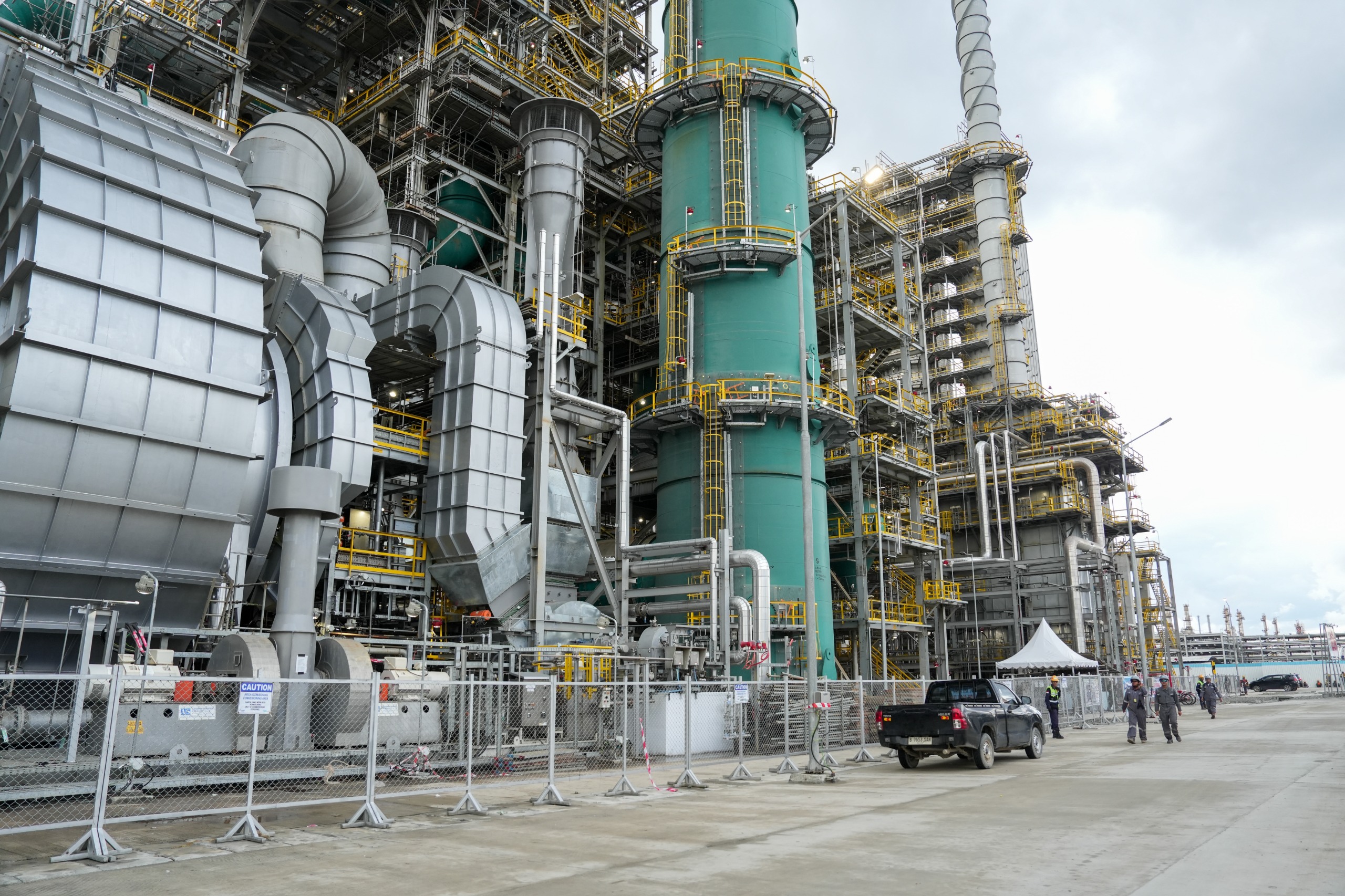 Diresmikan Presiden Prabowo, SIG Pasok 115.609 Ton Semen untuk Pembangunan Kilang Minyak Terbesar di Indonesia