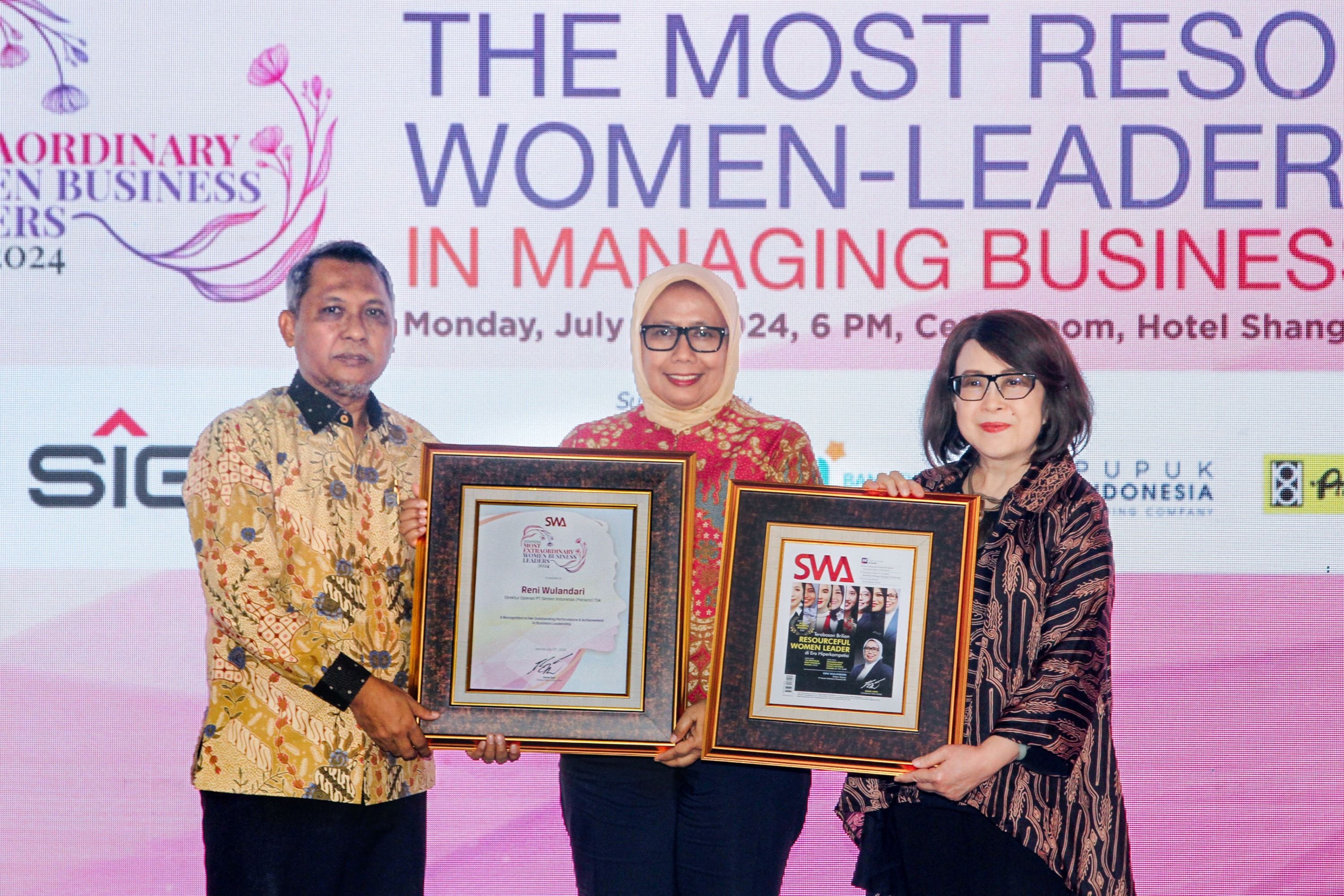 Bangun Lingkungan Kerja Inklusif, SIG Boyong Penghargaan The Most Extraordinary Women Business Leaders 2024