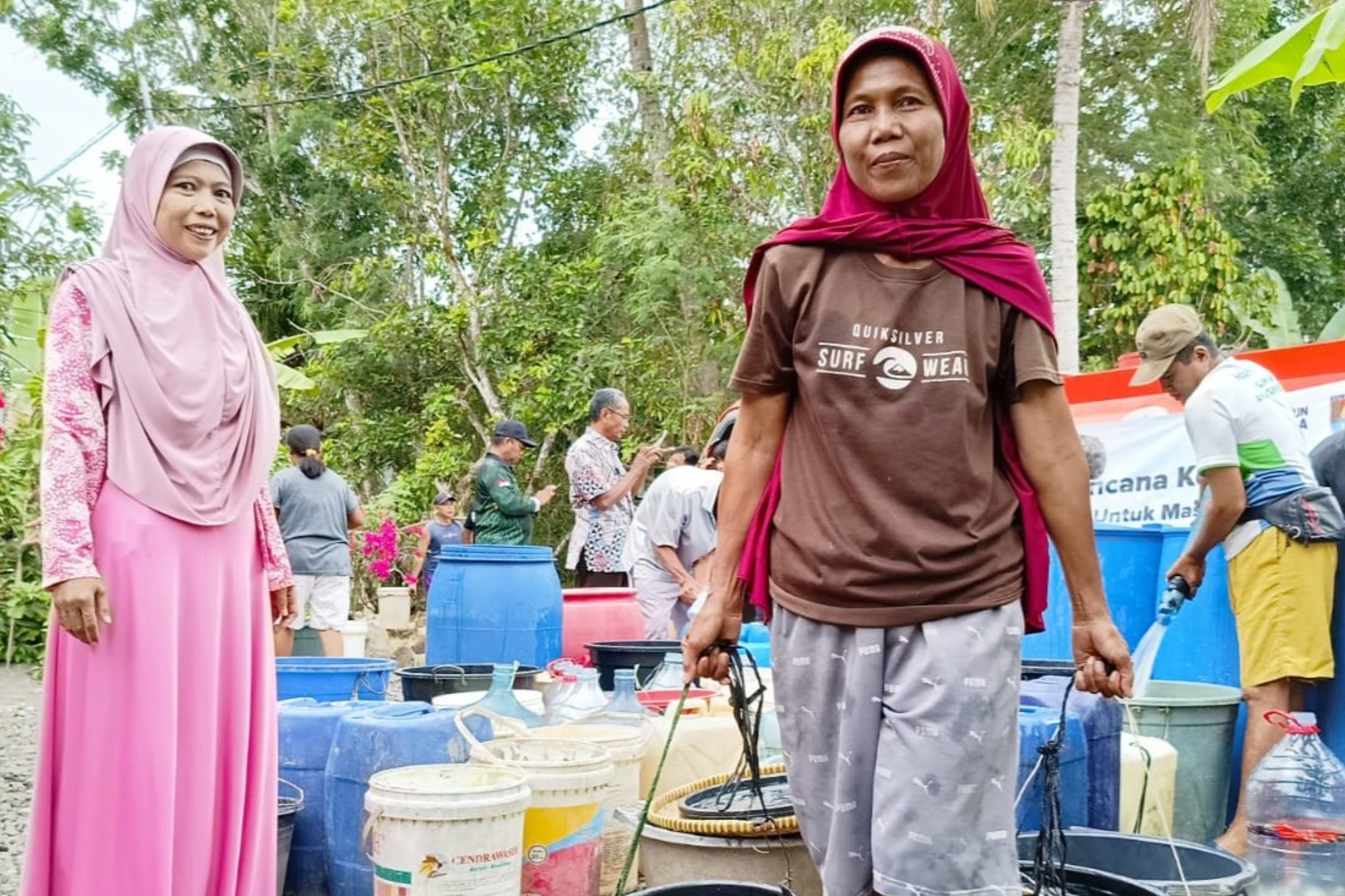 Bantu Masyarakat di Tengah Kemarau Panjang, SIG Salurkan 906 Ribu Liter Air Bersih