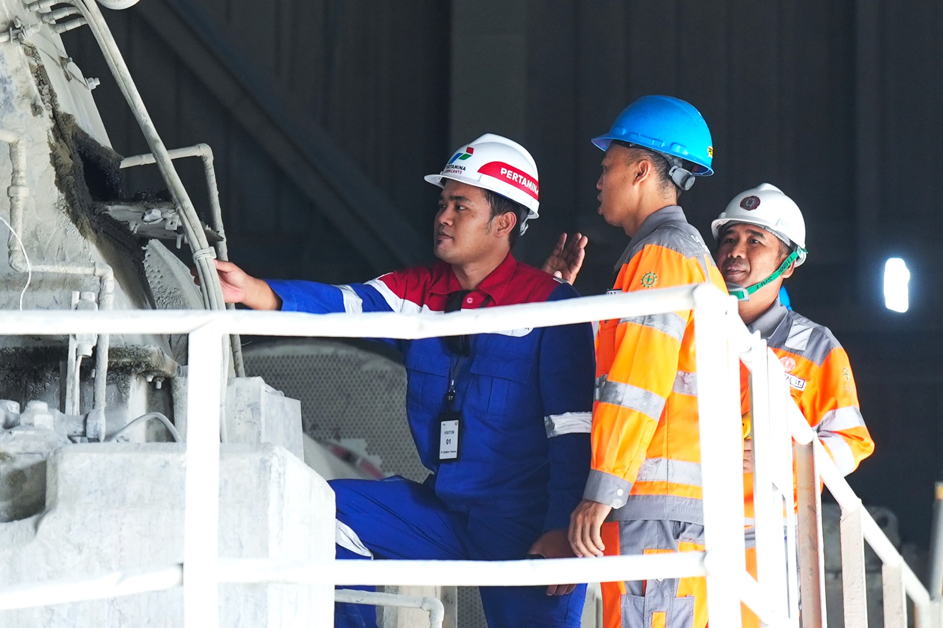 Turunkan Impor, SIG dan PT Pertamina Lubricants Sukses Kembangkan Pelumas Open Gear Dalam Negeri Pertama di Indonesia