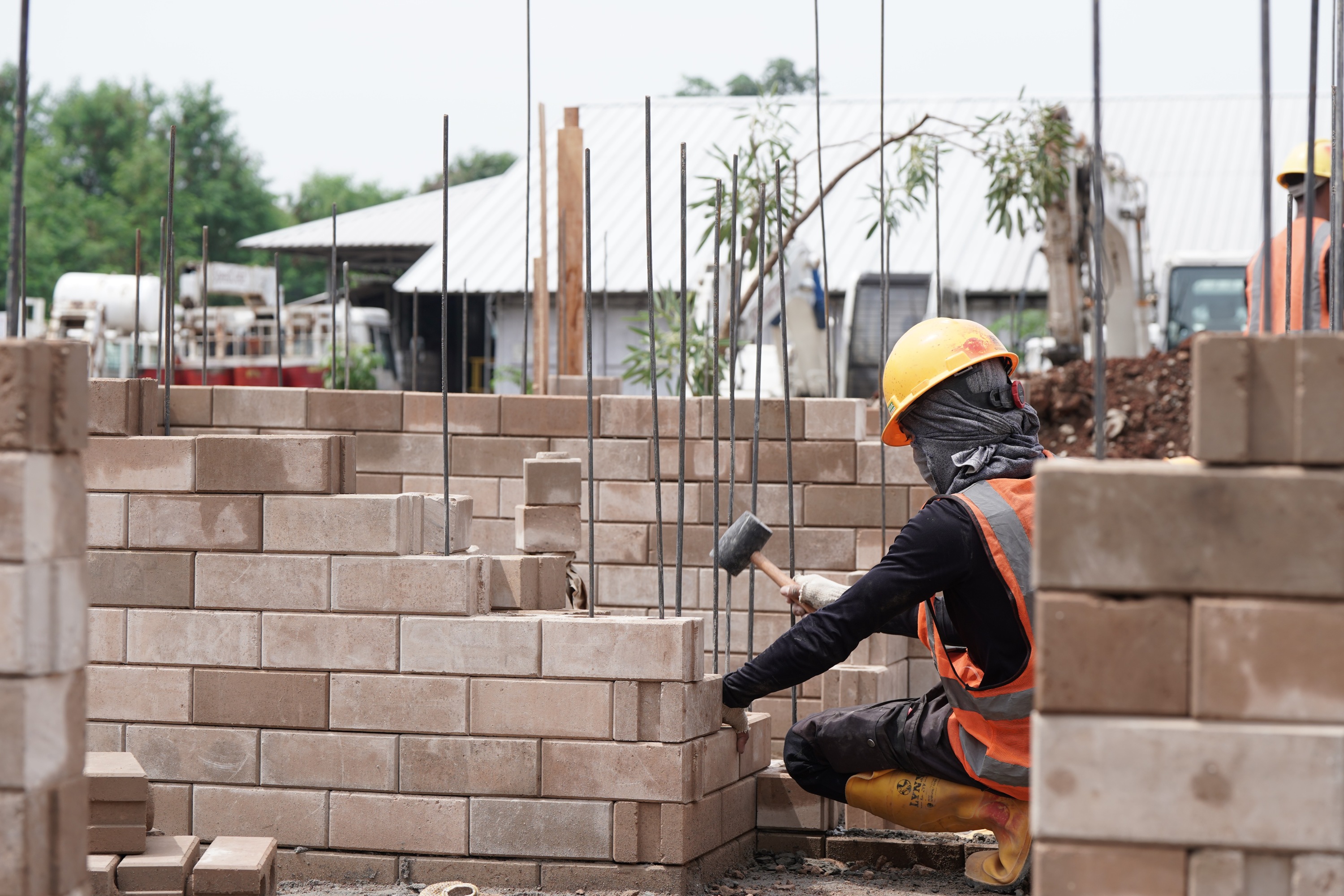 Bata Interlock Presisi SIG Jadi Solusi Pembangunan Rumah yang Berkualitas dan Ramah Lingkungan