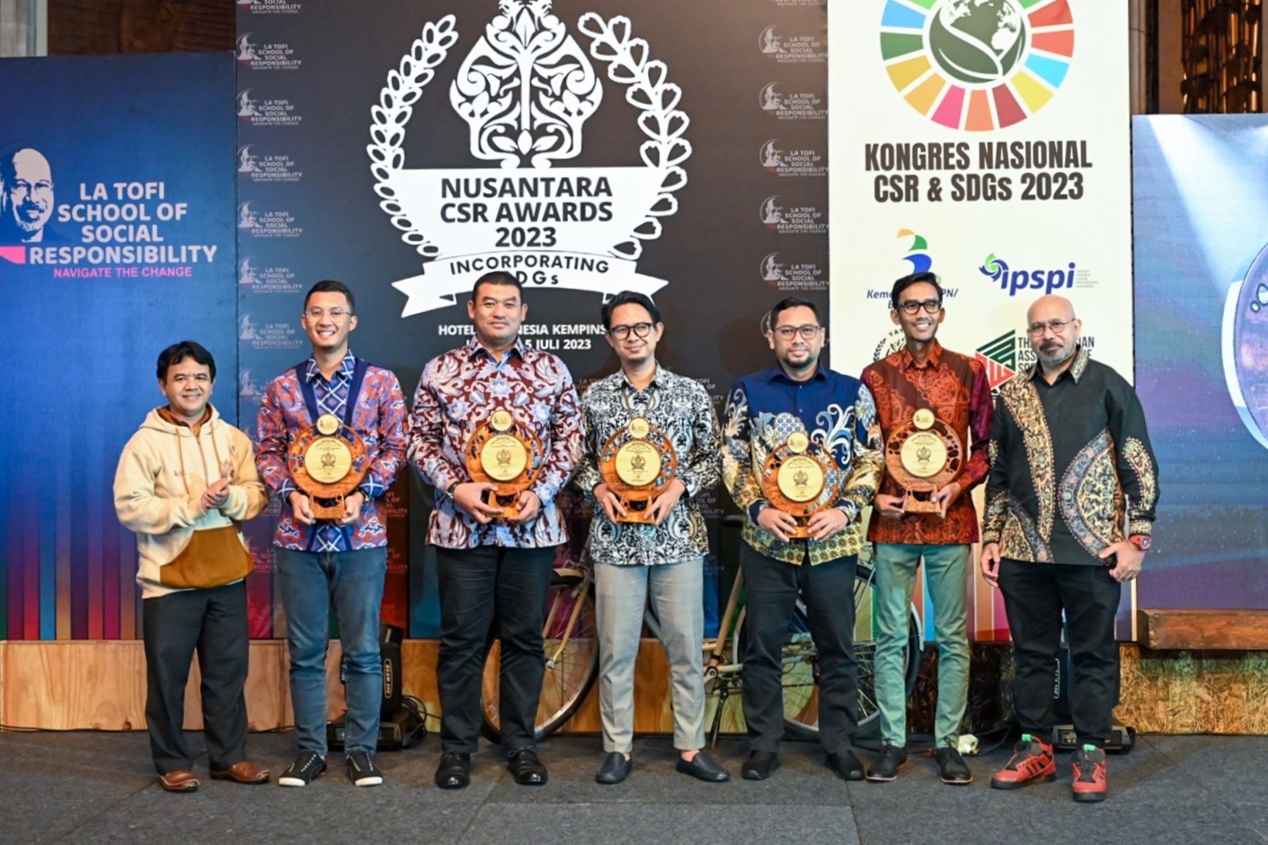 Won Ten Awards, SIG Achieved Platinum Predicate at the 2023 Nusantara CSR Awards