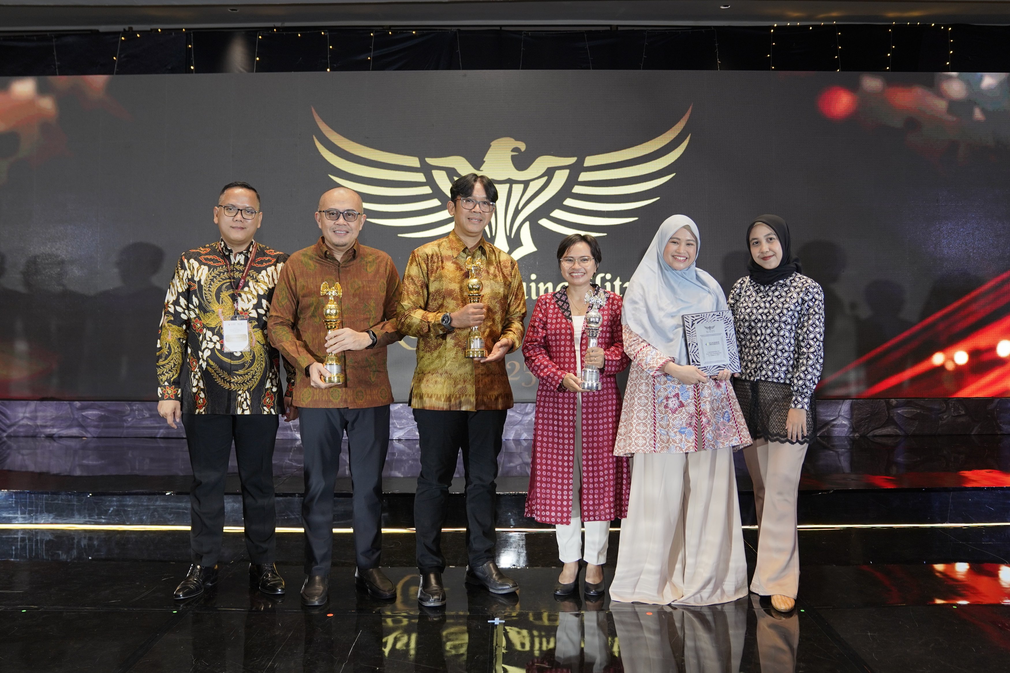 Komitmen Jalankan Bisnis Berkelanjutan, SIG Raih Peringkat Gold, Satu Silver dan Commendation Award dalam Asia Sustainability Reporting Rating 2025