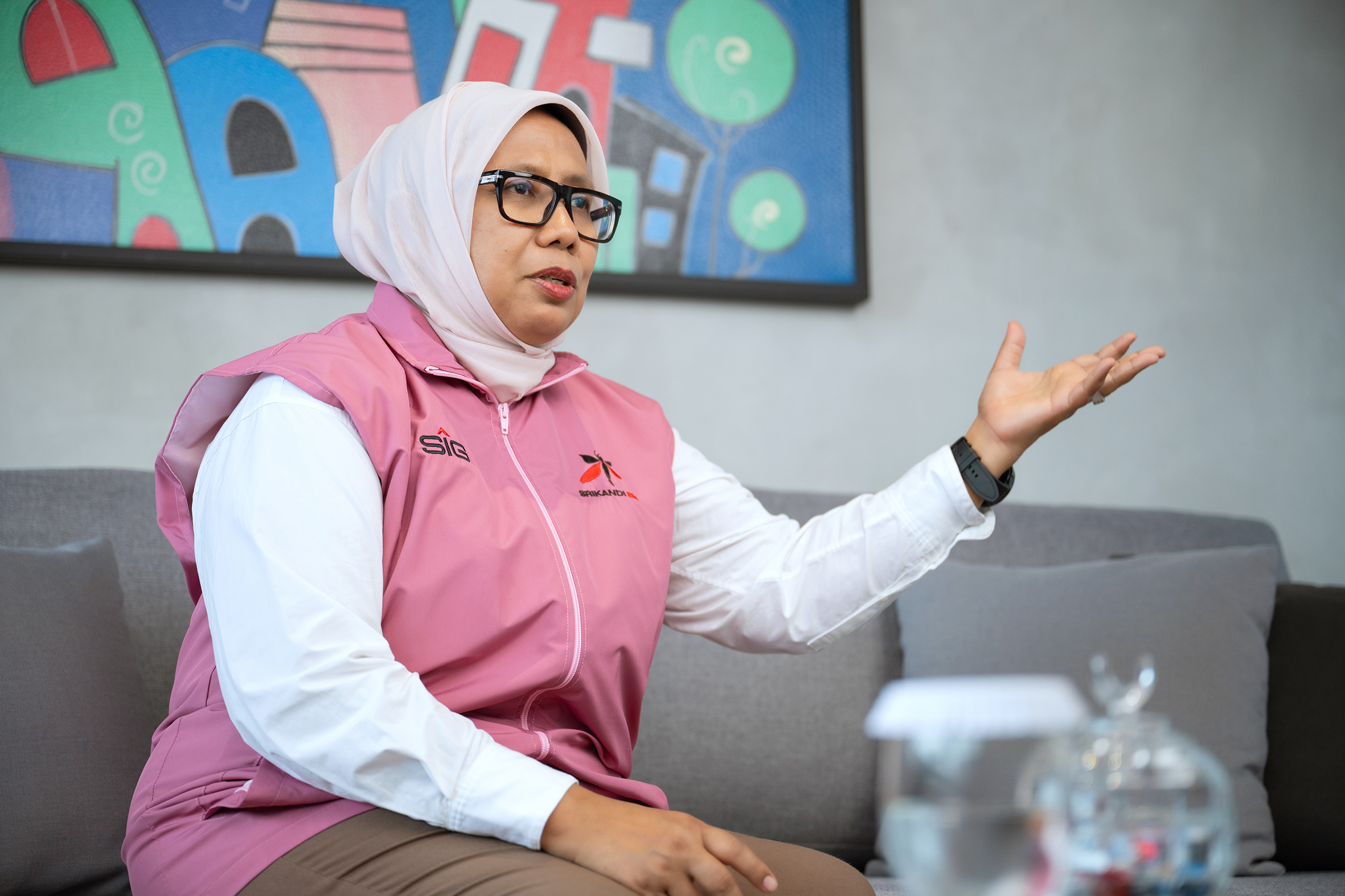 Direktur Operasi SIG Reni Wulandari: Jawab Bias Gender dengan Profesionalisme