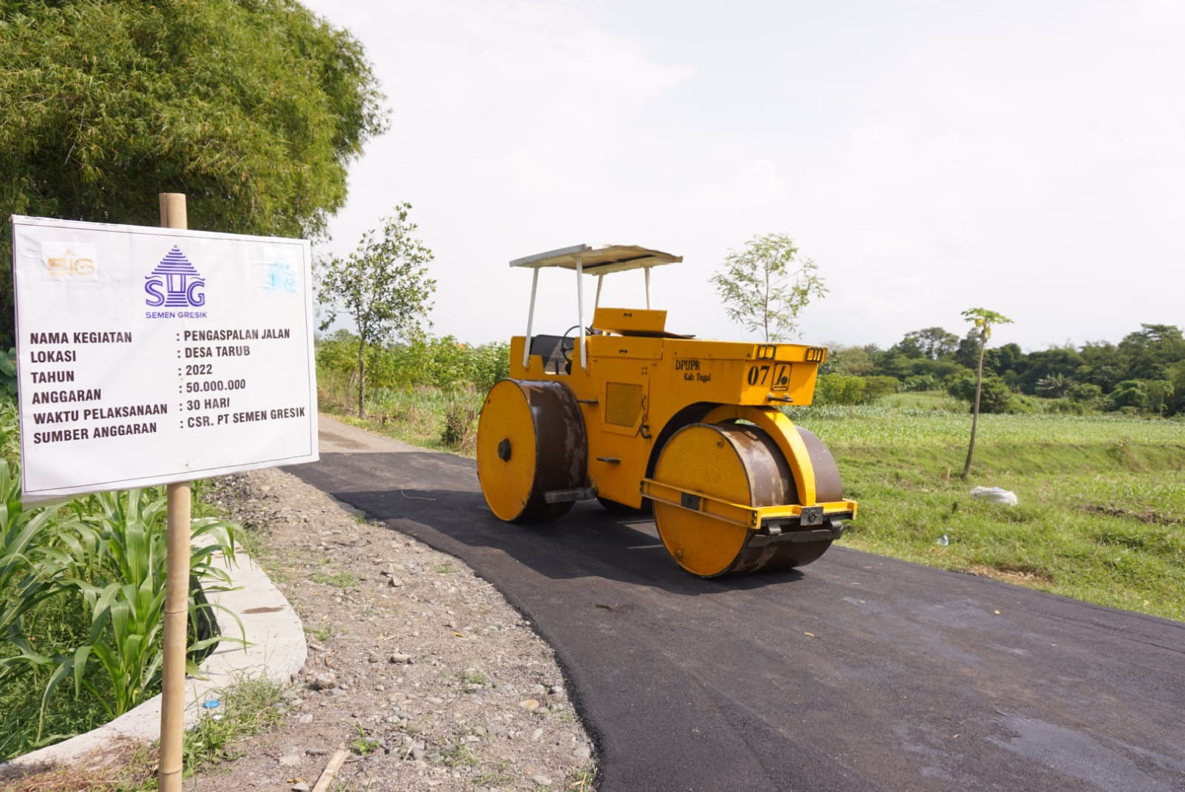 SIG Salurkan Bantuan Infrastruktur Untuk Kemudahan Akses Transportasi Desa di 4 Provinsi